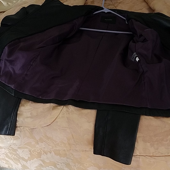 Leather jacket - Picture 6 of 12